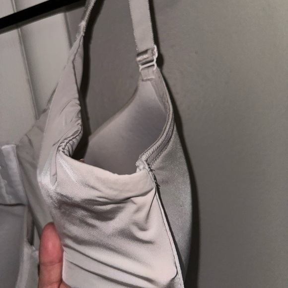 white torrid bra 40DDD - Picture 4 of 6